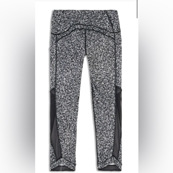 Lululemon crop leggings - Picture 2 of 13